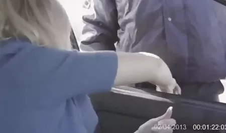 یک کوارتت از کلیپ سکسی پورن مردان خشک در دو سگ