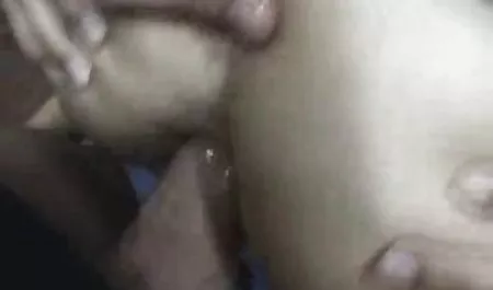 مکیدن آلت تناسلی مرد و در سکسالکسیس تگزاز حال اجرا از یک زن پهن شانه