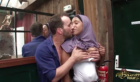پستون کار پورن گروهی عرق