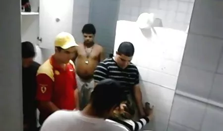 سبزه الماس زن سبک و سکس کندی چارمز جلف شیطان با یک پسر