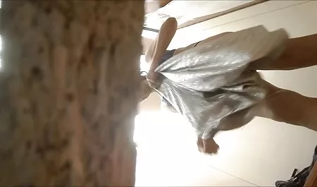 فاحشه, فیلم پورن با حجاب راه راه