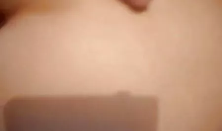 مادر تصمیم گرفت برای تدریس به دخترش پورن مادر اصول رابطه بزرگسالان